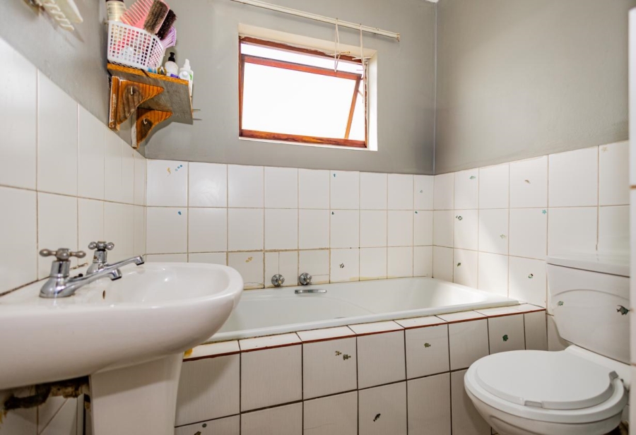 2 Bedroom Property for Sale in Ferndale Western Cape